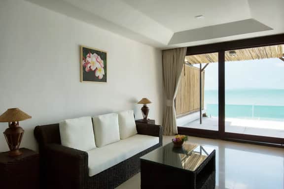 KHO065 Nick Suite Be