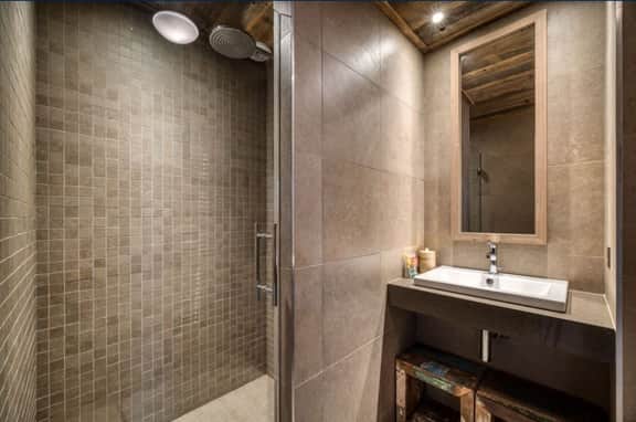 Luxury Ski-In Ski-Out Apartment with Spa Access - Image 5