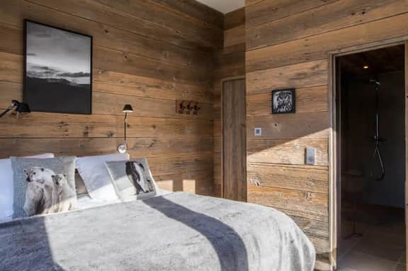 Luxury Ski-In Ski-Out Apartment w/ Terrace