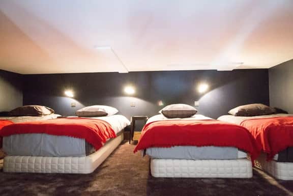 Luxury Ski-In Ski-Out Apartment w/ Terrace