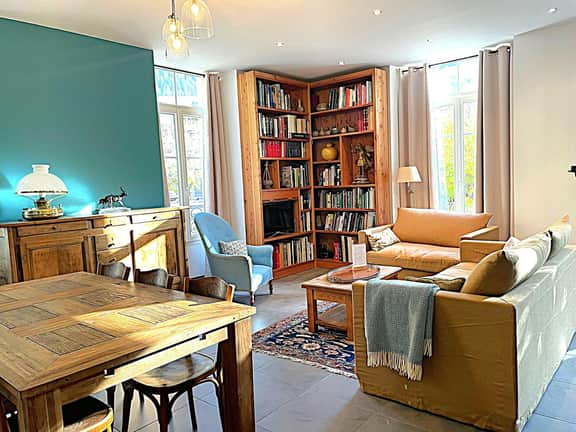 Cozy Apartment in Heart of Chamonix