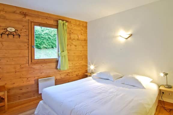 Bright Alpine Stay With Mountain Views