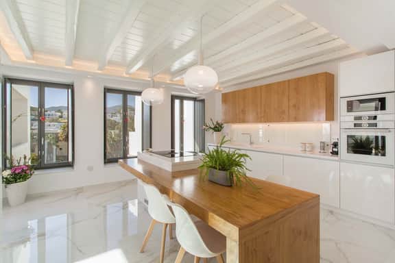 Seafront Villa Near Piso Livadi Beach