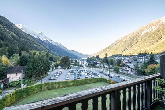 Central Chamonix Stay With Mountain Charm