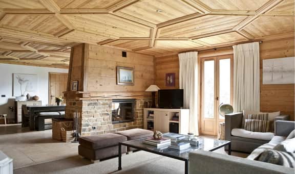 Traditional Alpine Stay Near Ski Slopes