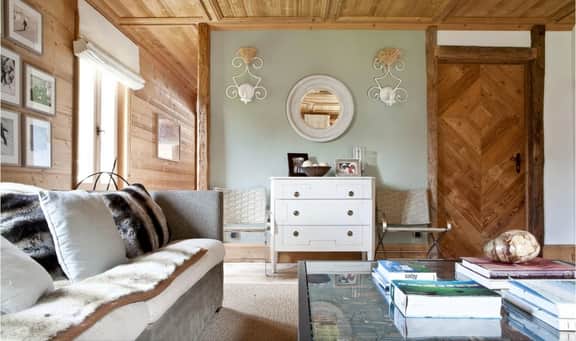 Traditional Alpine Stay Near Ski Slopes