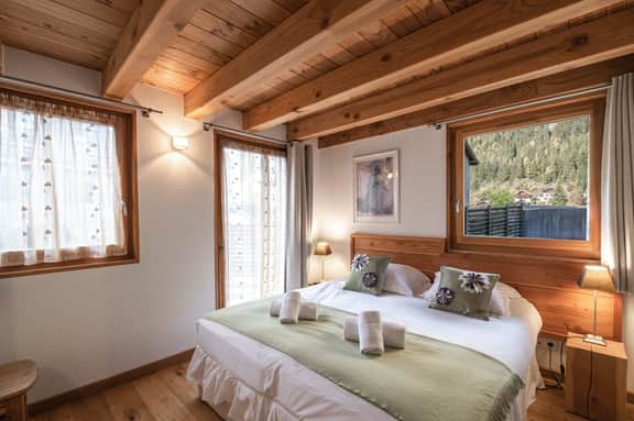 Modern Alpine Getaway With Sauna Retreat
