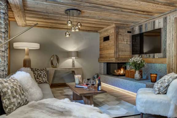 Charming Mountain Chalet with Scenic Terraces