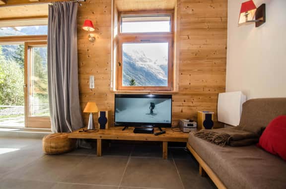 Comfortable Alpine Home Near Ski Slopes
