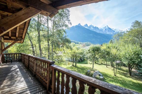 Rustic Mountain Chalet for Group Escapes