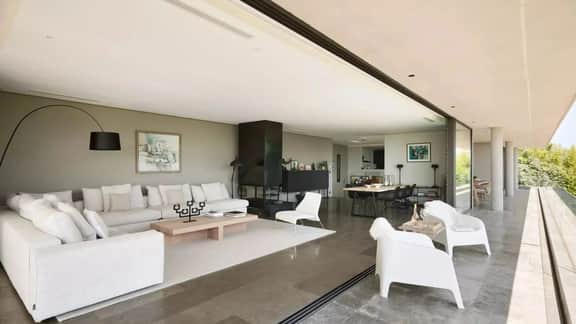 Bright Villa With Expansive Outdoor Terraces