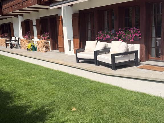 Spacious Garden Chalet With Modern Comforts