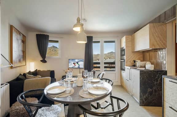 Cozy Apartment for Alpine Adventures