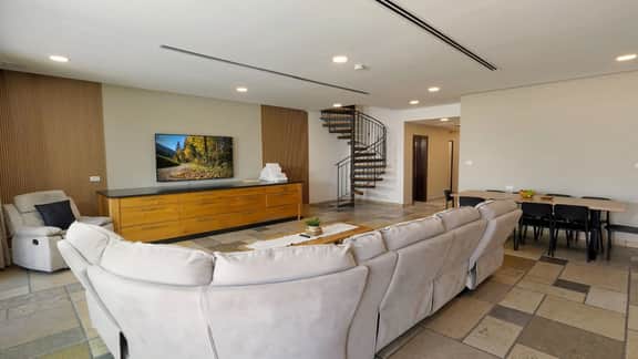 Family Villa Overlooking Sea of Galilee