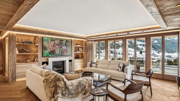 Exclusive Alpine Apartment With Outdoor Space