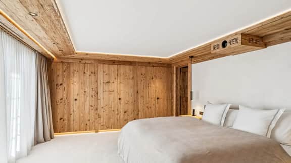 Exclusive Alpine Apartment With Outdoor Space