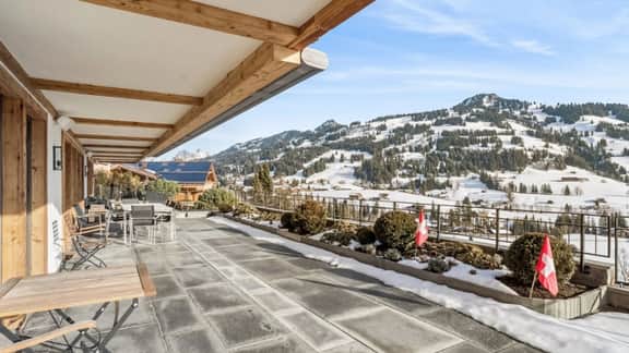 Exclusive Alpine Apartment With Outdoor Space - Image 4