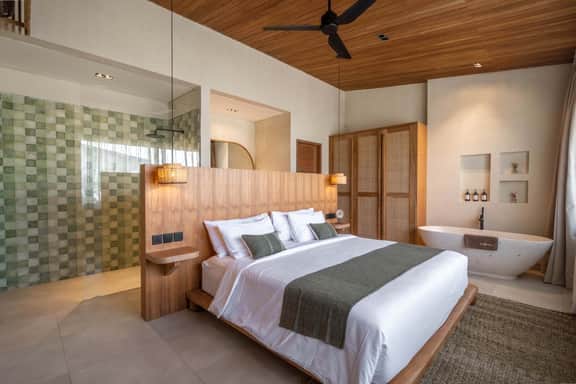 Luxury Tropical Villa For Four Adults - Image 4