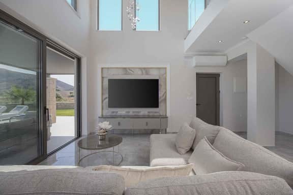 Elegant Crete Villa With Private Pool - Image 4