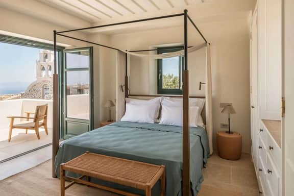 Serene Santorini Villa: Infinity Pool & Sea View - Image 3