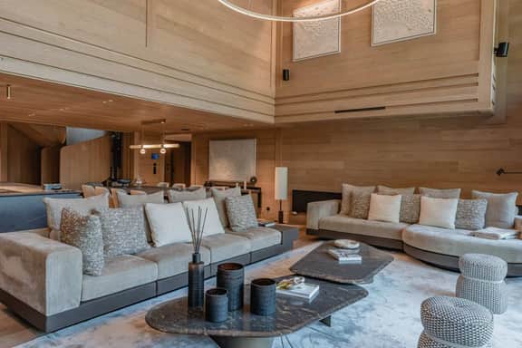 Contemporary Apartment Steps From Slopes - Image 5