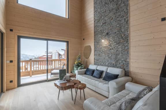 Spacious Ski Apartment Near Les Bergers - Image 3