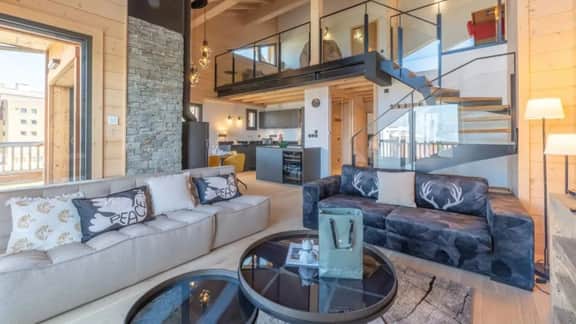 Stylish Duplex Apartment Near Alpine Slopes - Image 2