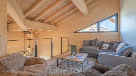 Stylish Duplex Apartment Near Alpine Slopes - Image 5
