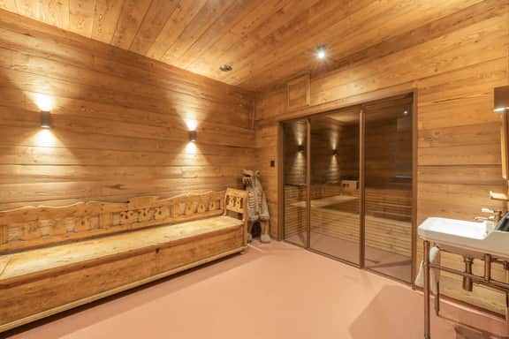 Five Star Retreat With Direct Ski - Image 3