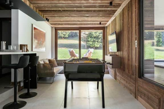 Chamonix Chalet With Gym and Solarium - Image 5