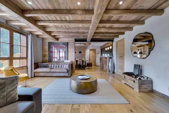 Pedestrian Alpine Retreat With Ski Access - Image 4