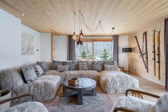Large Alpine Apartment Near Ski Slopes - Image 4