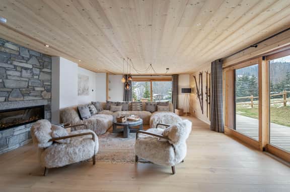 Large Alpine Apartment Near Ski Slopes - Image 5
