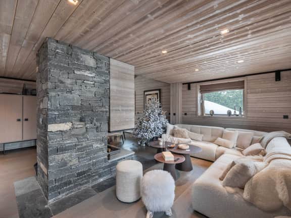 Elegant Six Bedroom Chalet Near Megève - Image 4