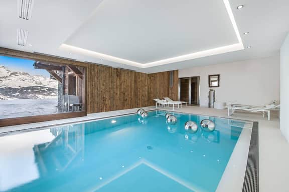 Luxury Chalet Near Princesse Ski Slopes - Image 4