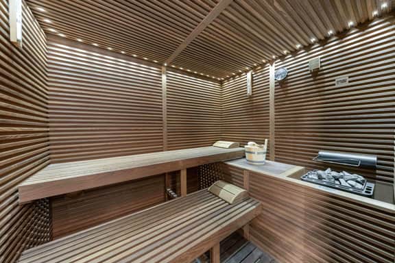 Spacious Chalet With Fire Pit and Jacuzzi - Image 3