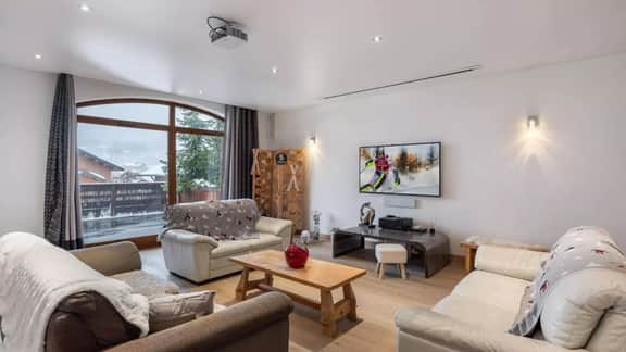Spacious Mountain Loft With Wellness Amenities - Image 5