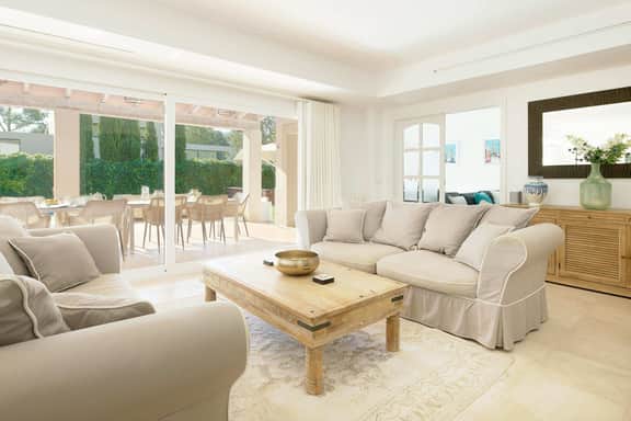 Luxury Pollensa Retreat With Private Pool - Image 2