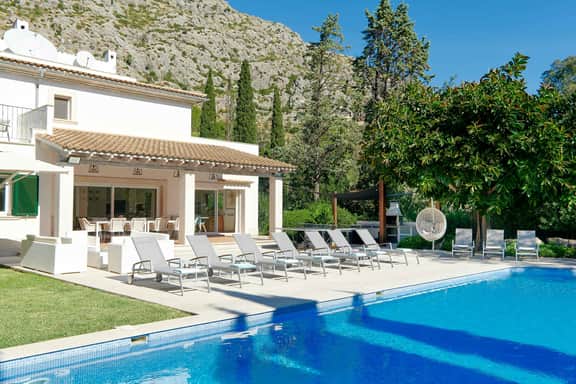 Luxury Pollensa Retreat With Private Pool - Image 4