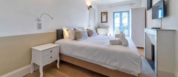 Spacious Luxury Estate in Cannes - Image 3