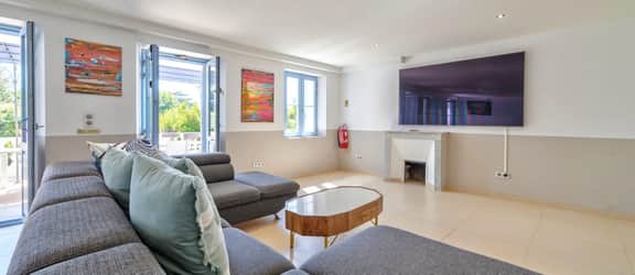 Spacious Luxury Estate in Cannes - Image 5