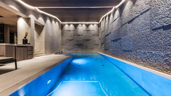 Luxury Chalet With Panoramic Arlberg Views - Image 4