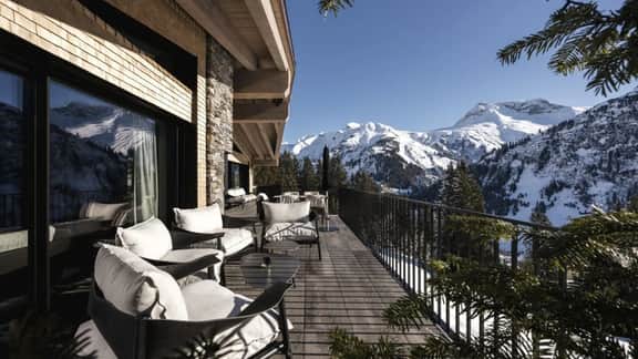 Luxury Chalet With Panoramic Arlberg Views - Image 5
