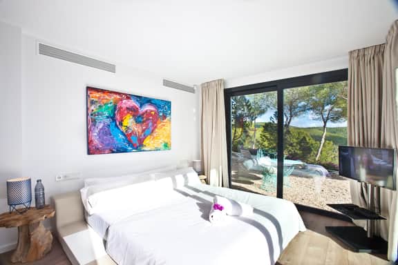 Relaxing Ibiza Home With Private Garden - Image 3