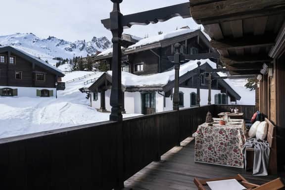 Elegant Courchevel Chalet With Mountain Views - Image 3