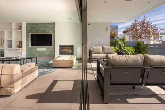 Stylish Villa With Talamanca Bay Views - Image 5