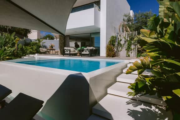 Stylish Villa With Talamanca Bay Views - Image 4