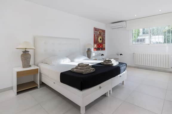 Five Bedroom Retreat in Can Furnet - Image 3