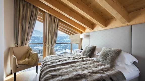 The Sovereign Peak: A Grand Alpine Sanctuary - Image 2