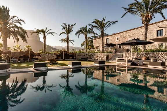 Luxury Mallorcan Estate With Pool Spa - Image 4